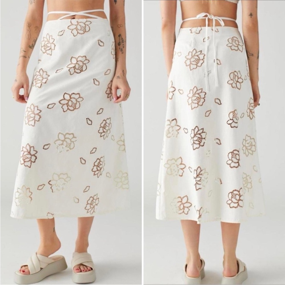 For Love & Lemons Floral Embroidered White Skirt *No waist straps*